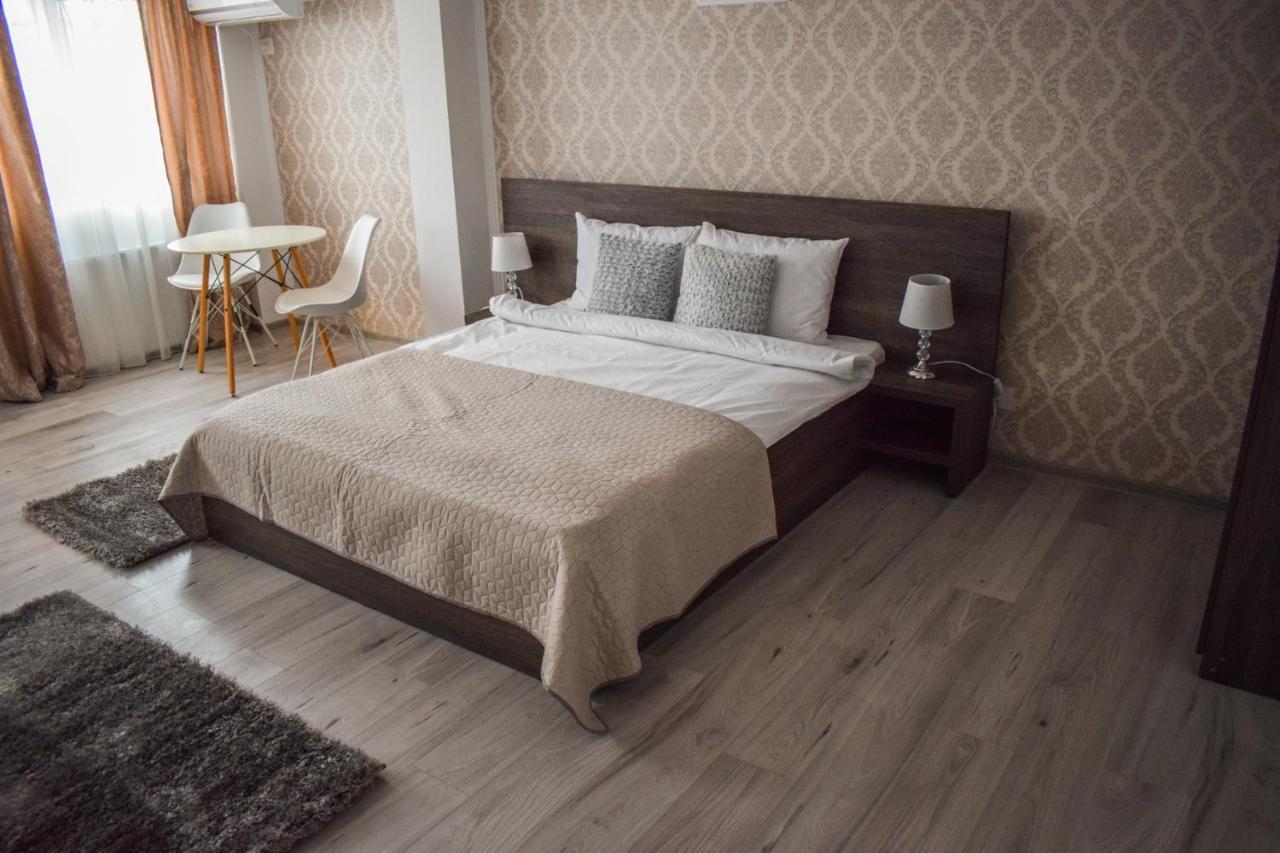 B House Rooms Iasi Exterior foto