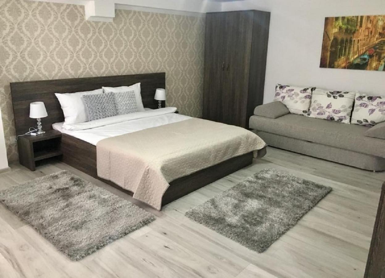 B House Rooms Iasi Exterior foto